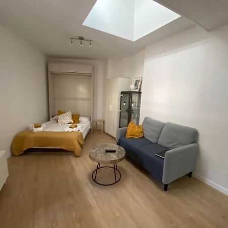 Bonito Estudio Con Terraza Madryt Zewnętrze zdjęcie