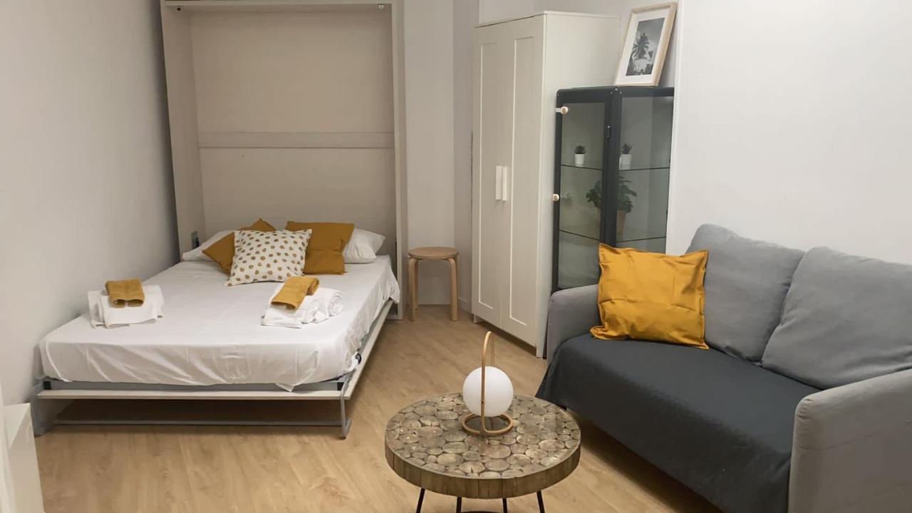Bonito Estudio Con Terraza Madryt Zewnętrze zdjęcie